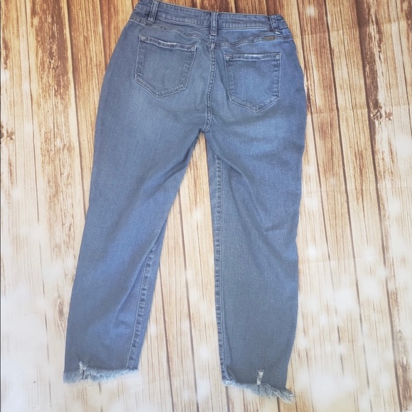 KANCAN HIGH RISE BUTTON FLY SKINNY JEANS
CROPPED - Picture 6 of 13